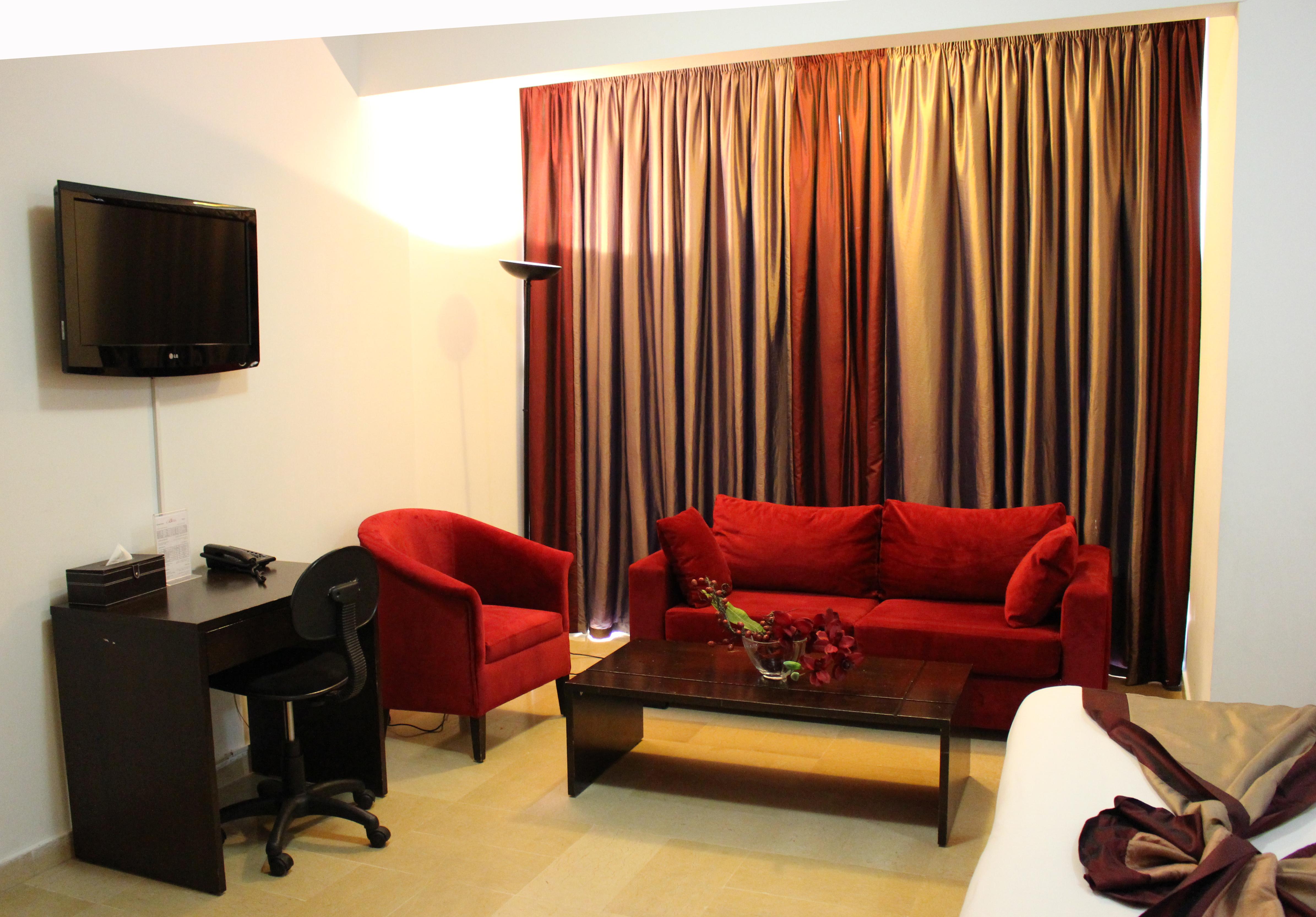 Bliss 3000 Furnished Studios Beiroet Buitenkant foto