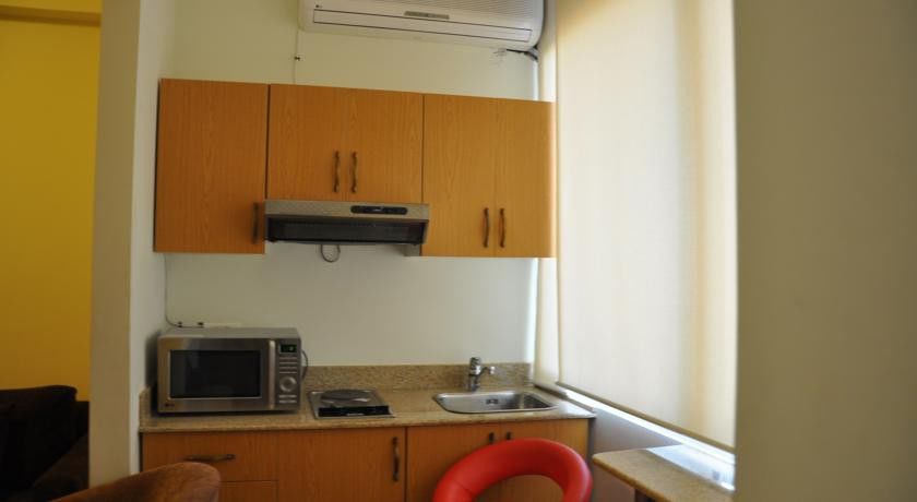 Bliss 3000 Furnished Studios Beiroet Buitenkant foto